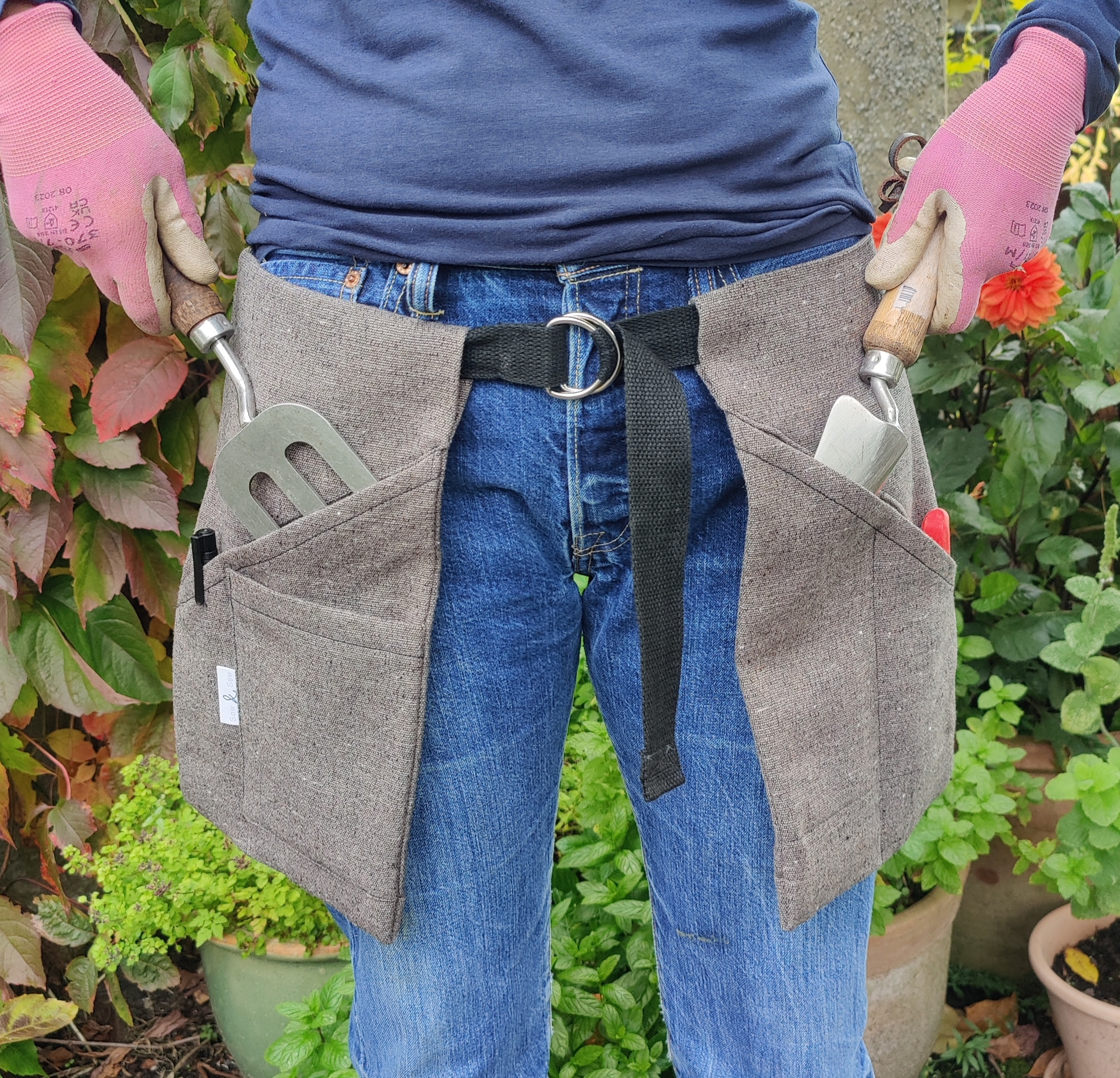 'Sow & Sew' Garden Holsters (Double) - Image 2